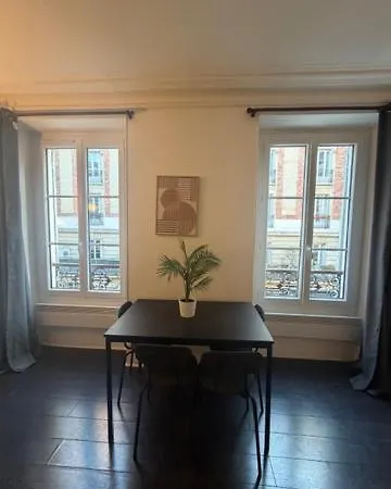Tour Eiffel 214 Rue De Grenelle