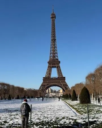 Tour Eiffel 214 Rue De Grenelle * פריז