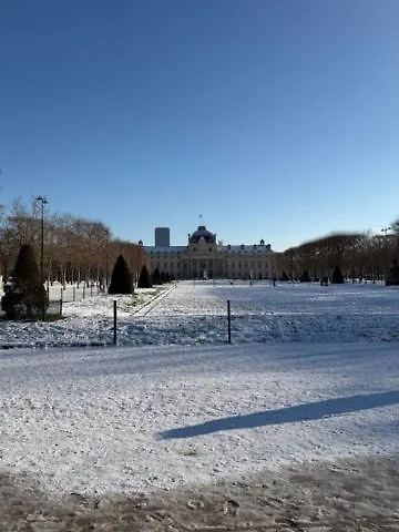 Tour Eiffel 214 Rue De Grenelle
