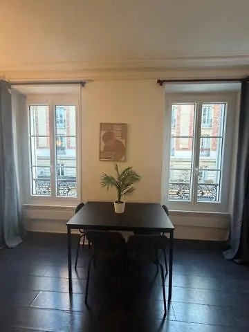 Tour Eiffel 214 Rue De Grenelle